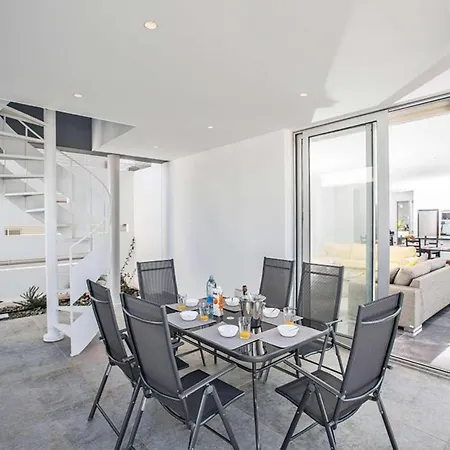 Villa Pearl 4 *