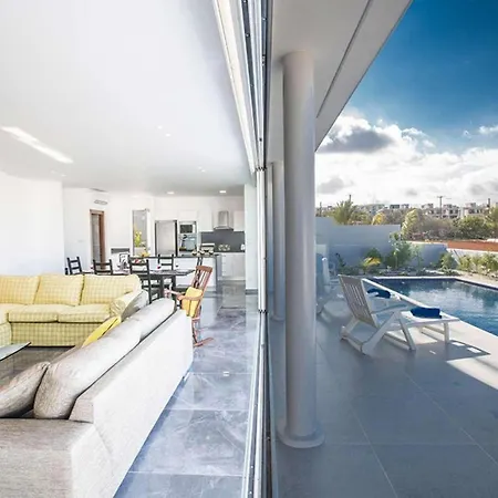 Pearl 4 Villa