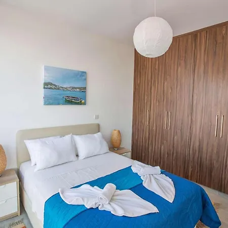 Villa Pearl 4 *